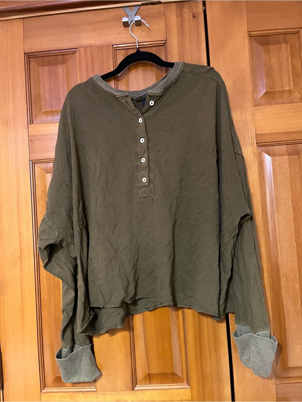 Universal Thread Olive Green Long Sleeve Crop Henley